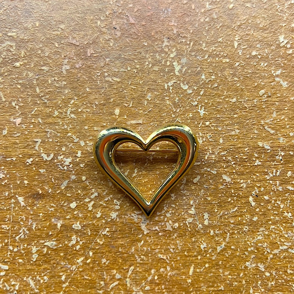 heart shaped pin